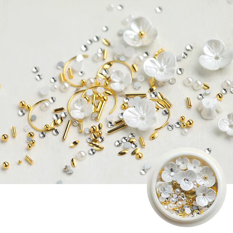 Décorations mixtes pour Nail Art, fleur irisée à cinq pétales, perles en acier, rivets et strass, br