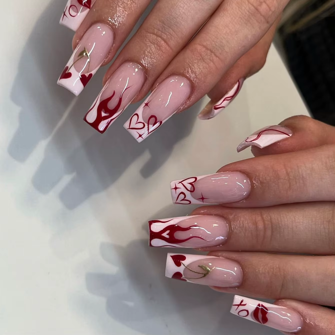 Ensemble de Faux Ongles à Couverture Complète, Carré Moyen, Rouge, France, Court, Cercueil, à Pressi