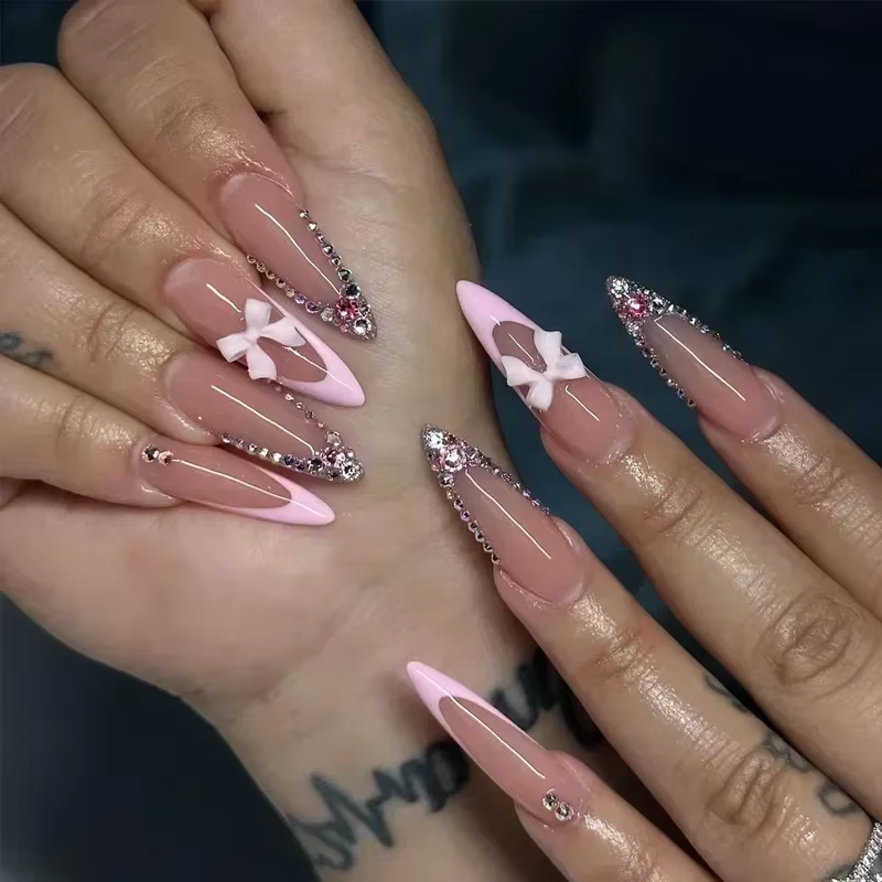 Faux ongles français à pression aiguille rose cerise, longs, avec nœud 3D, Design de perles, pointes