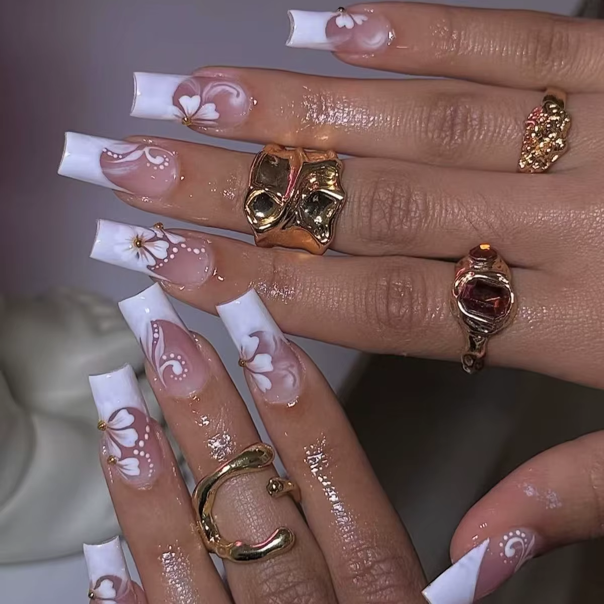 Faux ongles cercueil mi-longs, 24 pièces, pointe française blanche, ballerine à pression, imprimé fl