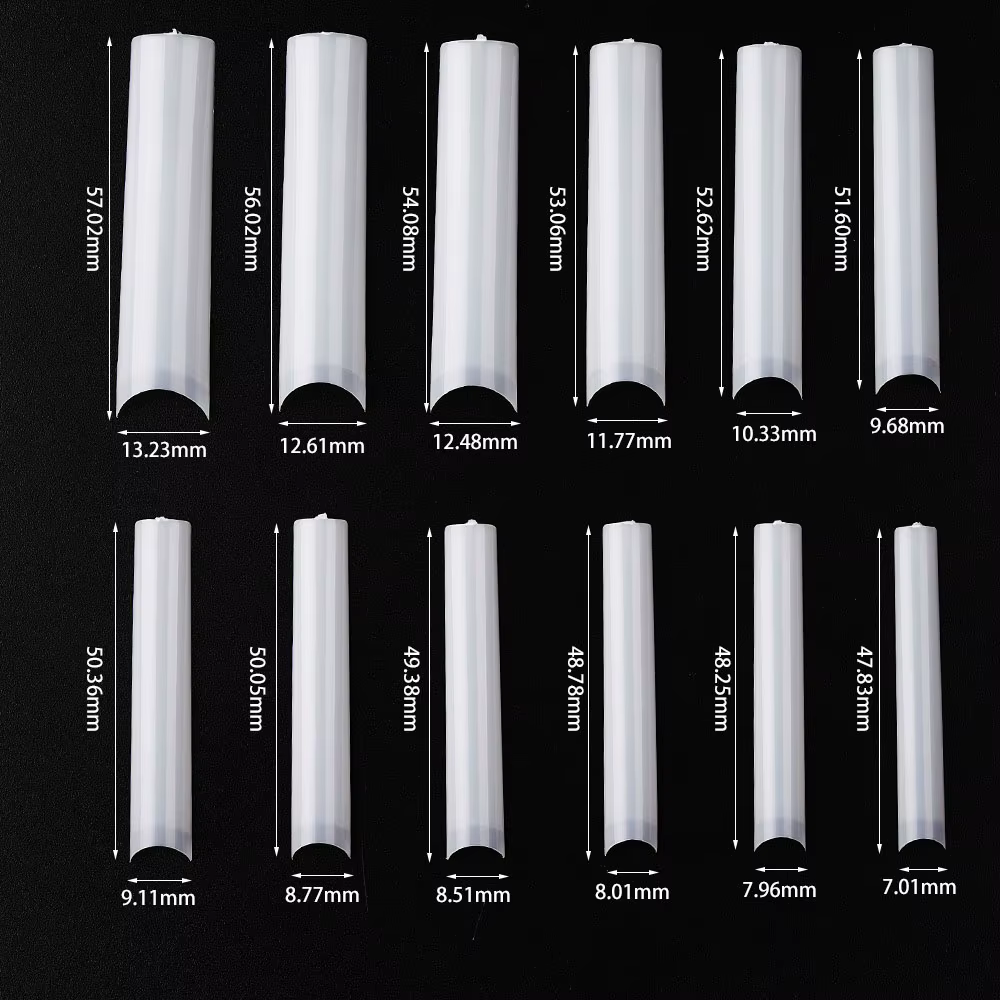 Faux ongles longs en forme de cercueil/carré en acrylique, demi-couverture, pointes droites et incur