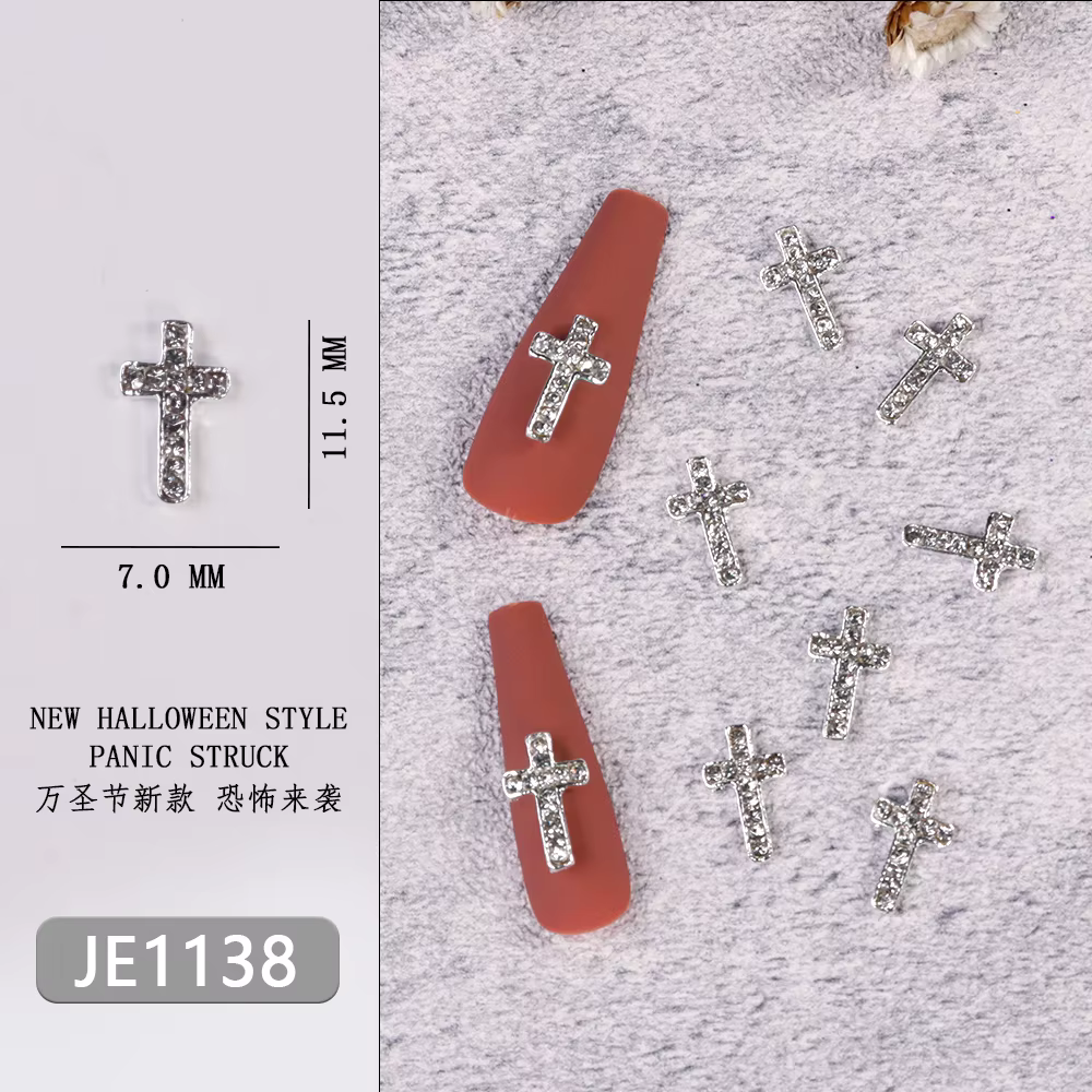 Breloque en métal pour Nail Art, crâne, araignée, croix, squelette, croix argentée, strass, croix 3D