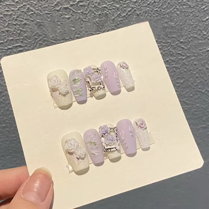Faux ongles de cercueil rêveur, peinture à l'huile, presse faite à la main, fleur violette de gypse,