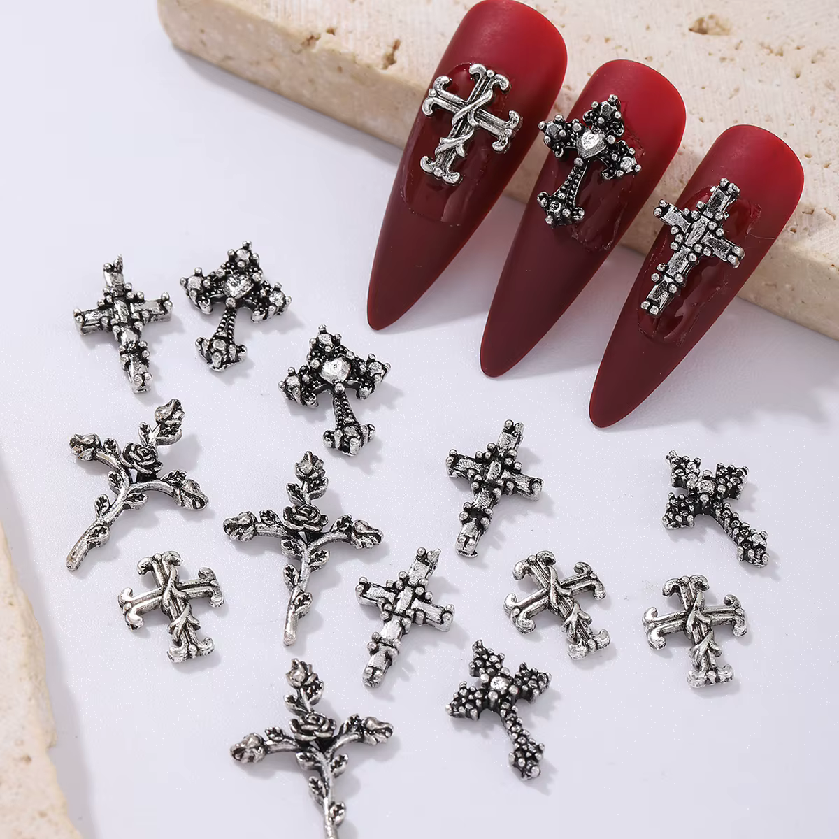 Décoration d'ongles en forme de croix de vent punk argenté antique, strass en alliage, style métal y