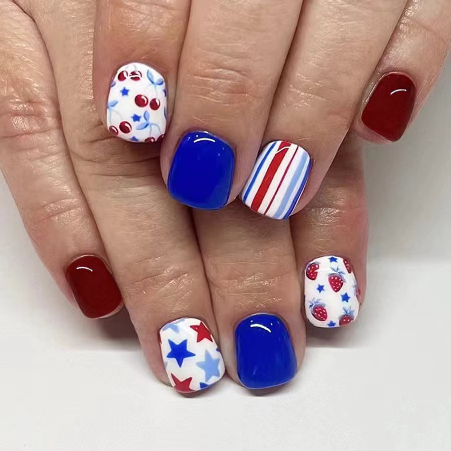 Faux ongles carrés courts pour femmes, dégradé bleu-rouge, motifs étoiles, pour le Jour de l'Indépen
