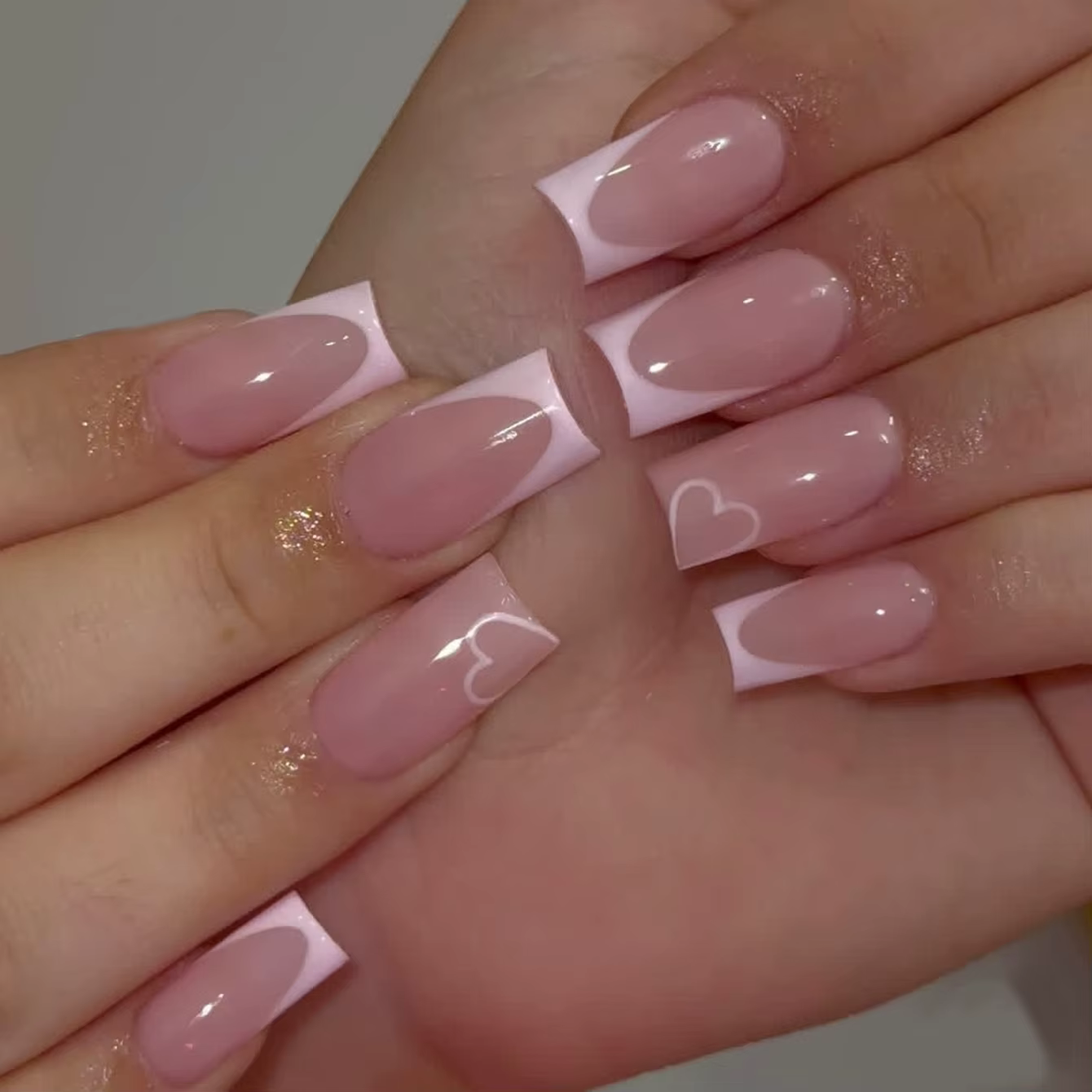 Faux ongles rectangulaires en forme de cœur, 24 pièces, couleur chair, pointus, français, pour la sa