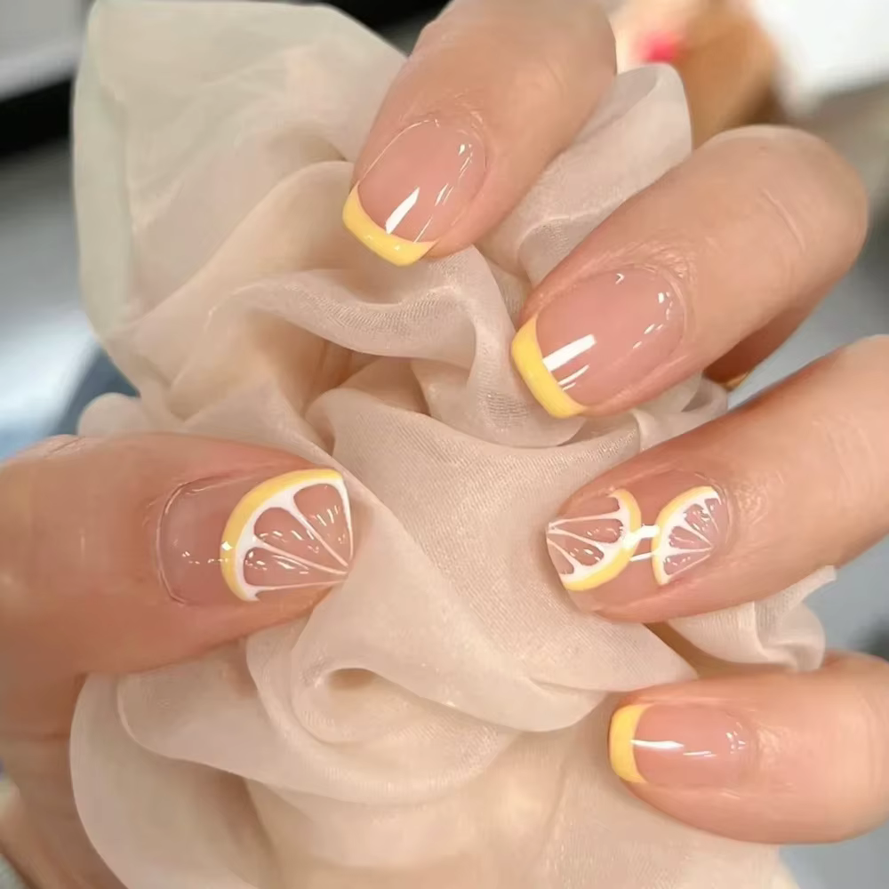 24 pcs Citron Court Porter Conseils Ongles Faux Patch Presse sur Ongles Fournitures pour Professionn
