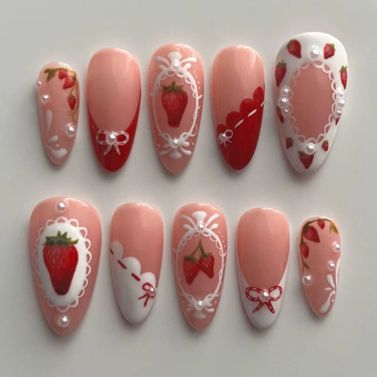 24 faux ongles en amande mi-longs à presser, style Dopamine, avec strass français, motif coccinelle,