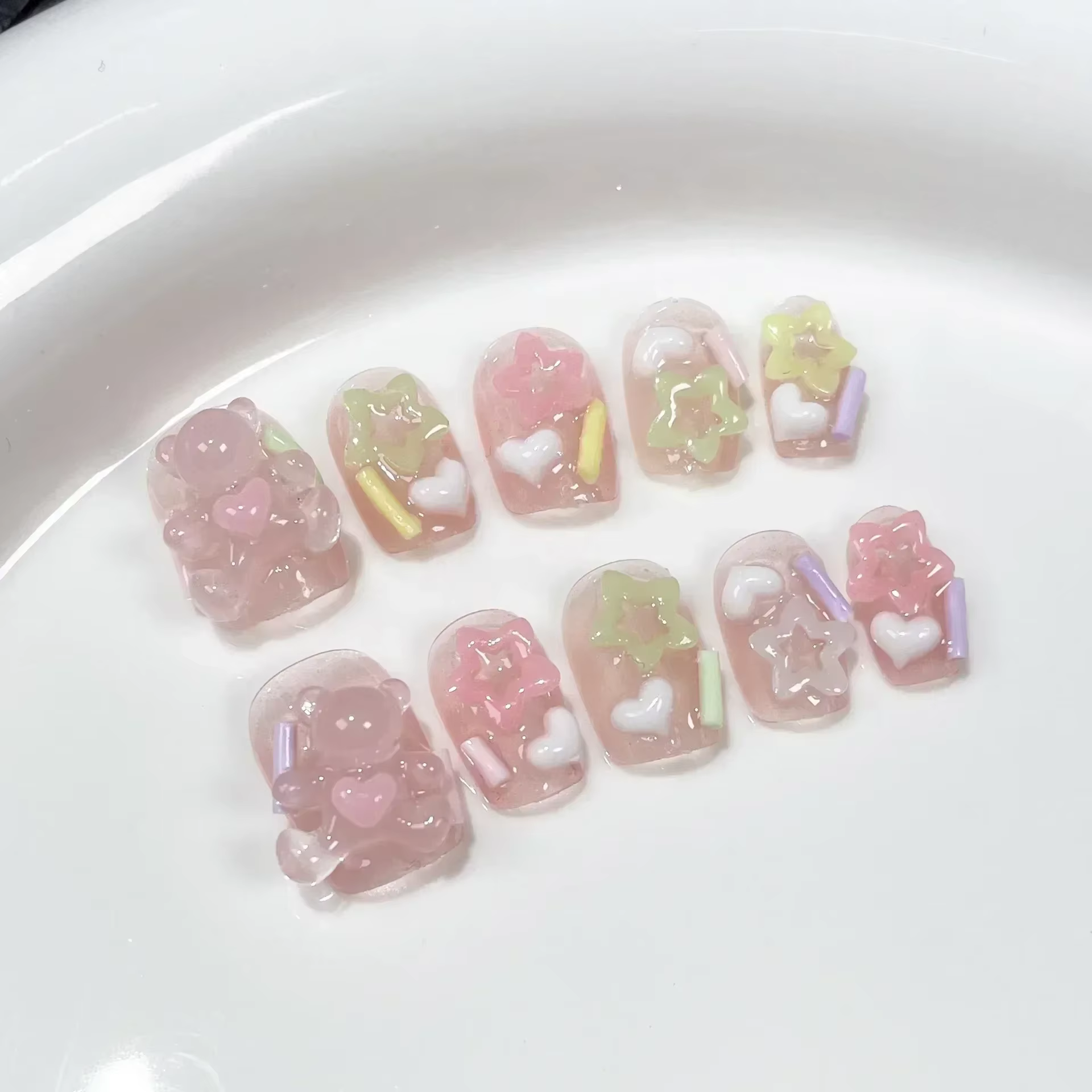 10 pièces rose à la main presse sur les ongles couverture complète ours coeur conception courte rond