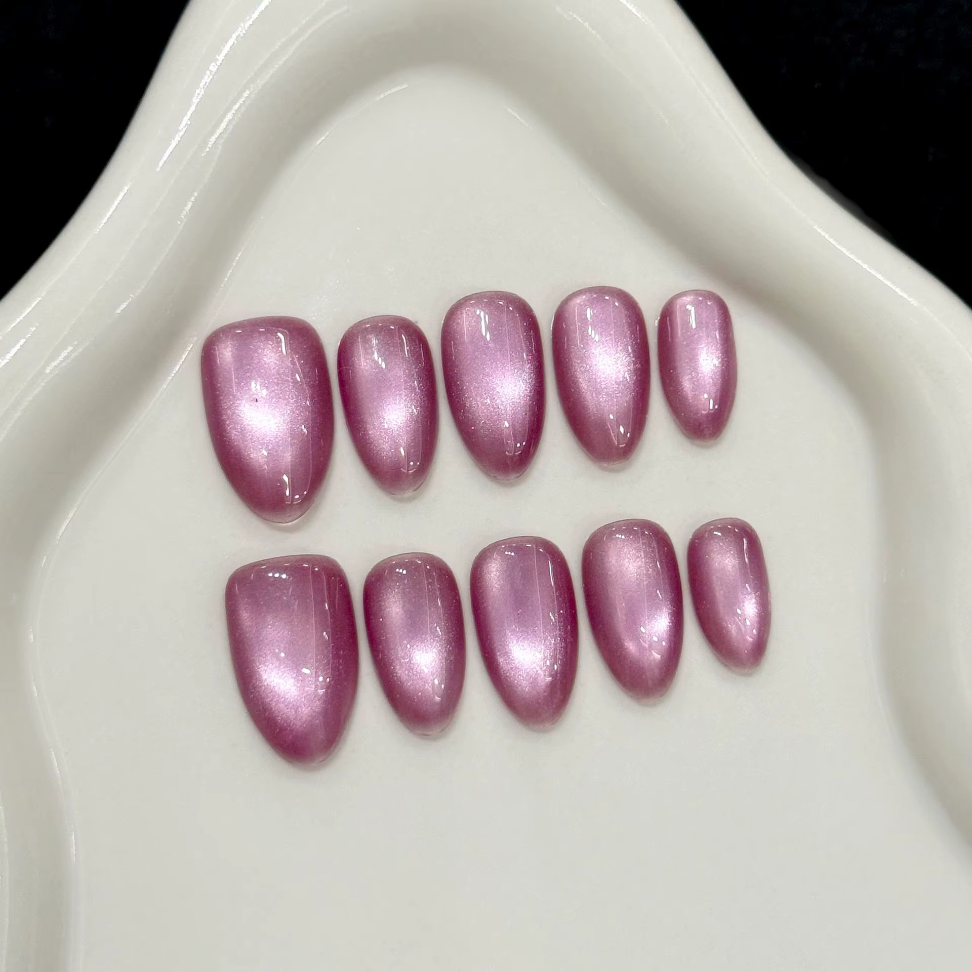 Faux ongles courts en amande œil de chat rose, faits à la main, couleur unie, effet œil de chat, à p