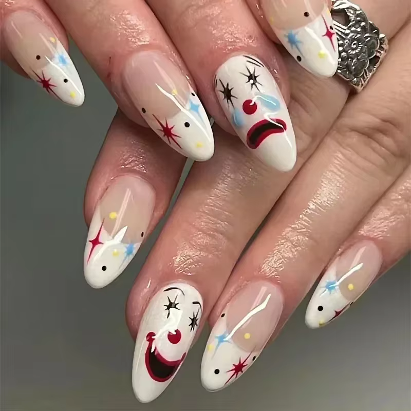 Faux ongles Halloween avec tête d'amande, 24 pièces, faux ongles Clown mignon, couverture complète f