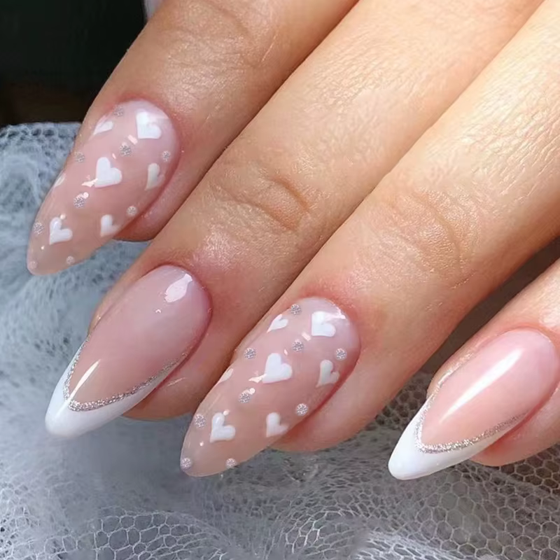 Faux ongles moyens pour femmes et filles, style français, forme amande, cœur blanc, pois noirs, pail