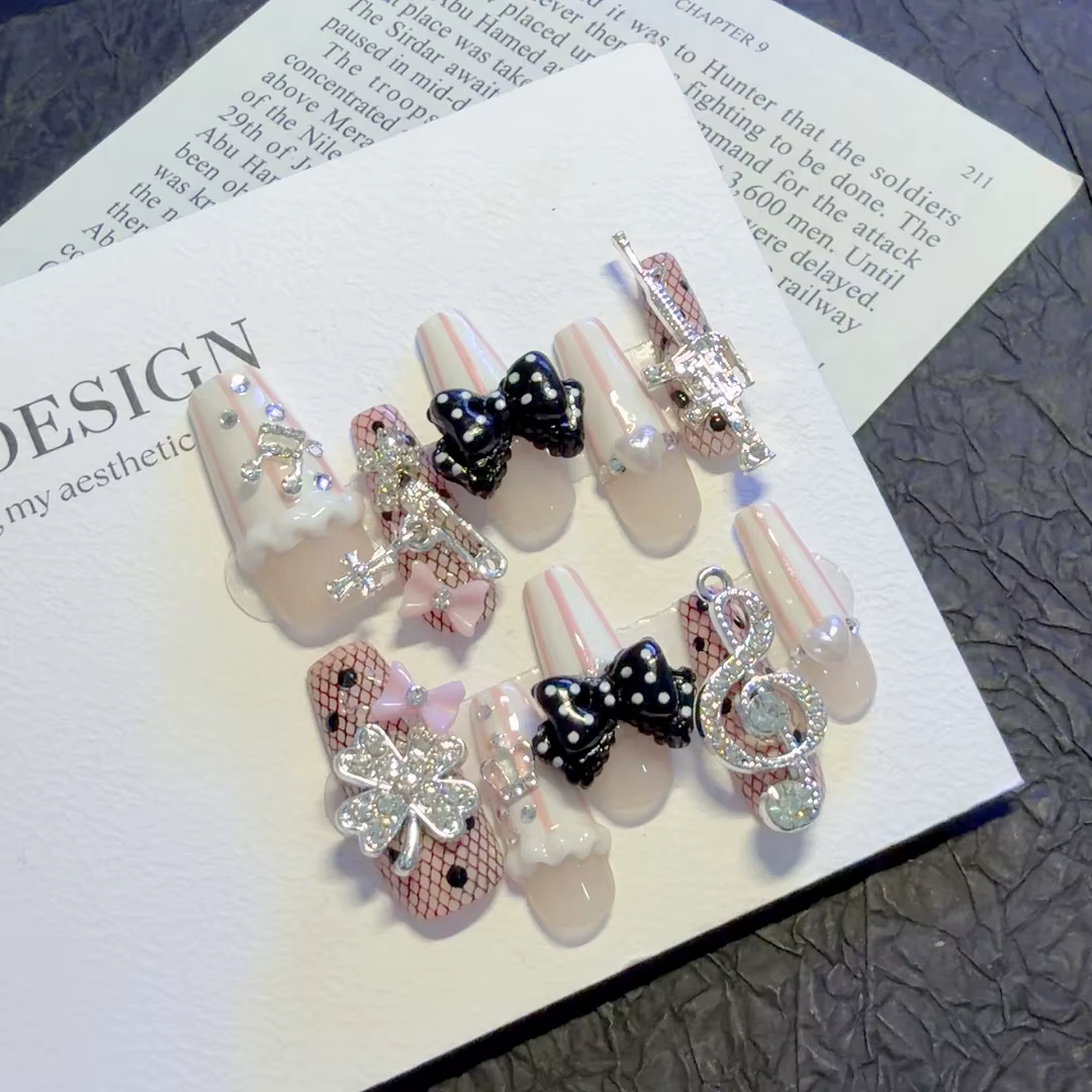 Faux ongles à presser faits main, style rétro vintage Gyaru, motifs notes musicales, rose 3D, nœud e