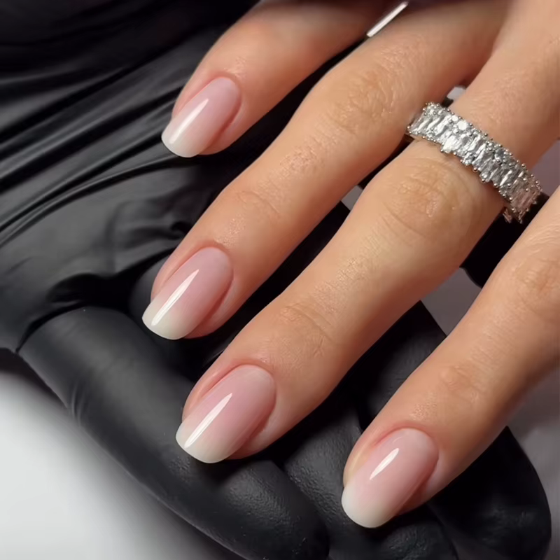 Faux ongles français en acrylique à couverture complète pour filles, faux ongles carrés courts, rose