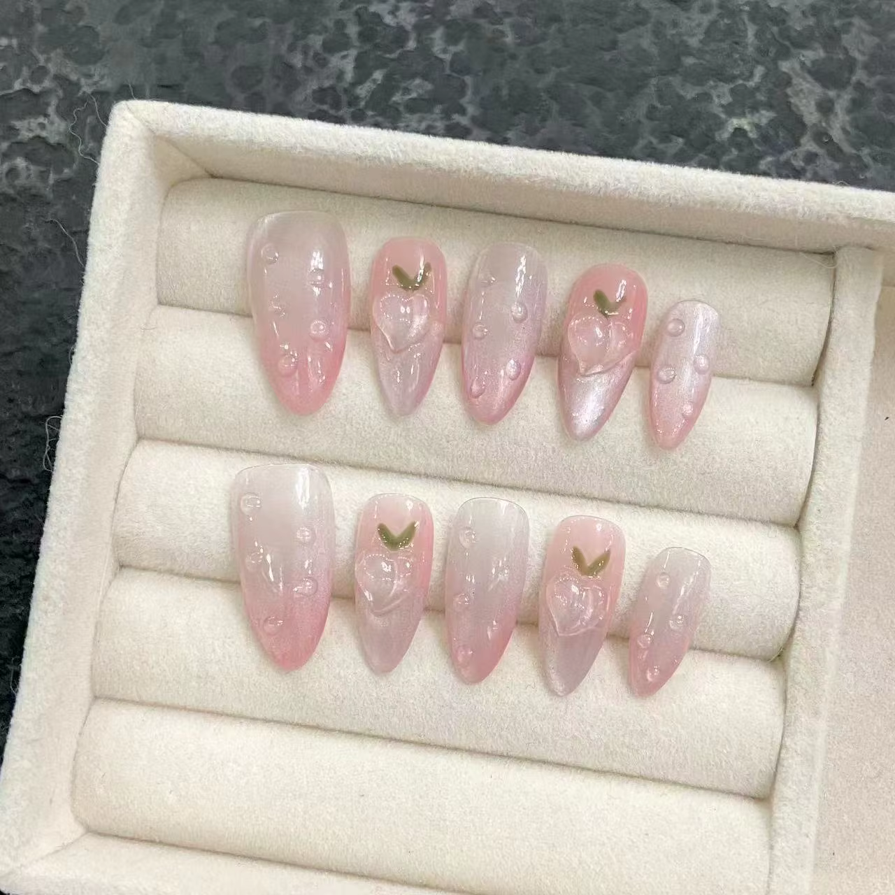 Presse à la main sur les ongles Ins doux rose bleu couleur faux ongles pour les filles portable 3D c
