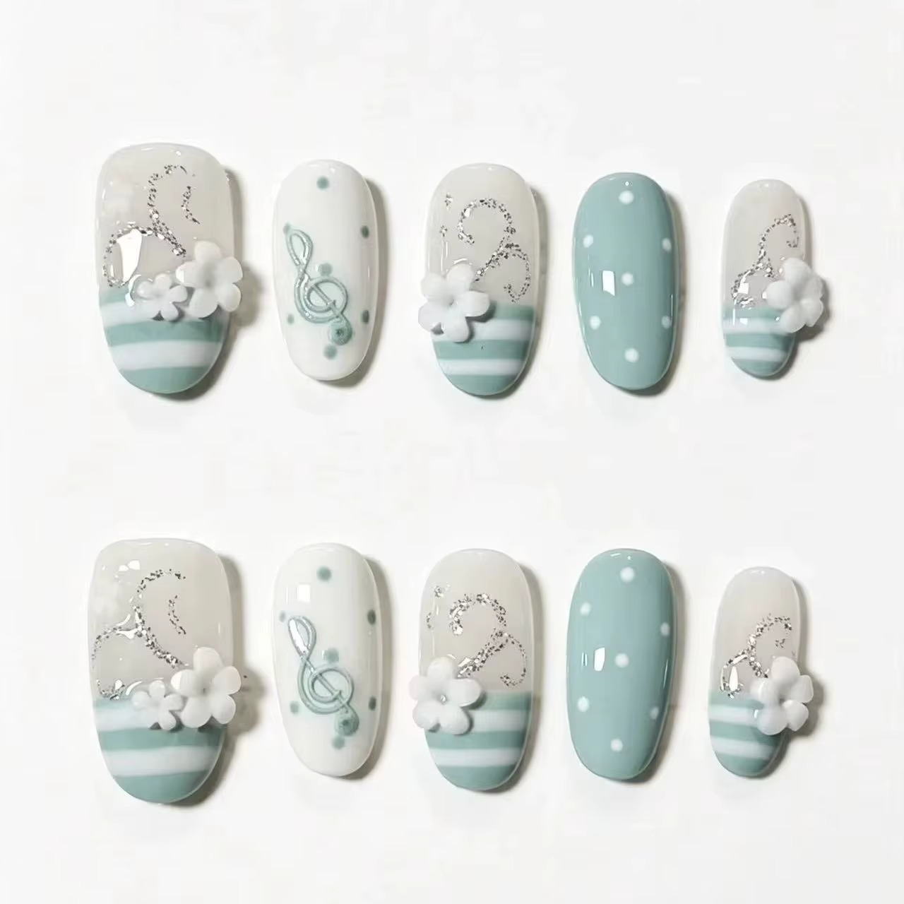 Ensemble de 10 faux ongles amovibles à motifs floraux en relief sur le thème de la musique, blanc la