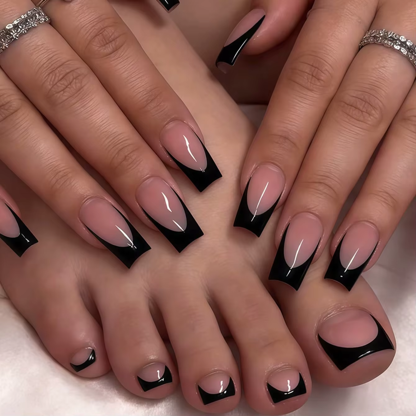 48 pièces de faux ongles adhésifs à couverture complète, série Gentle French Ballet, avec brillance 