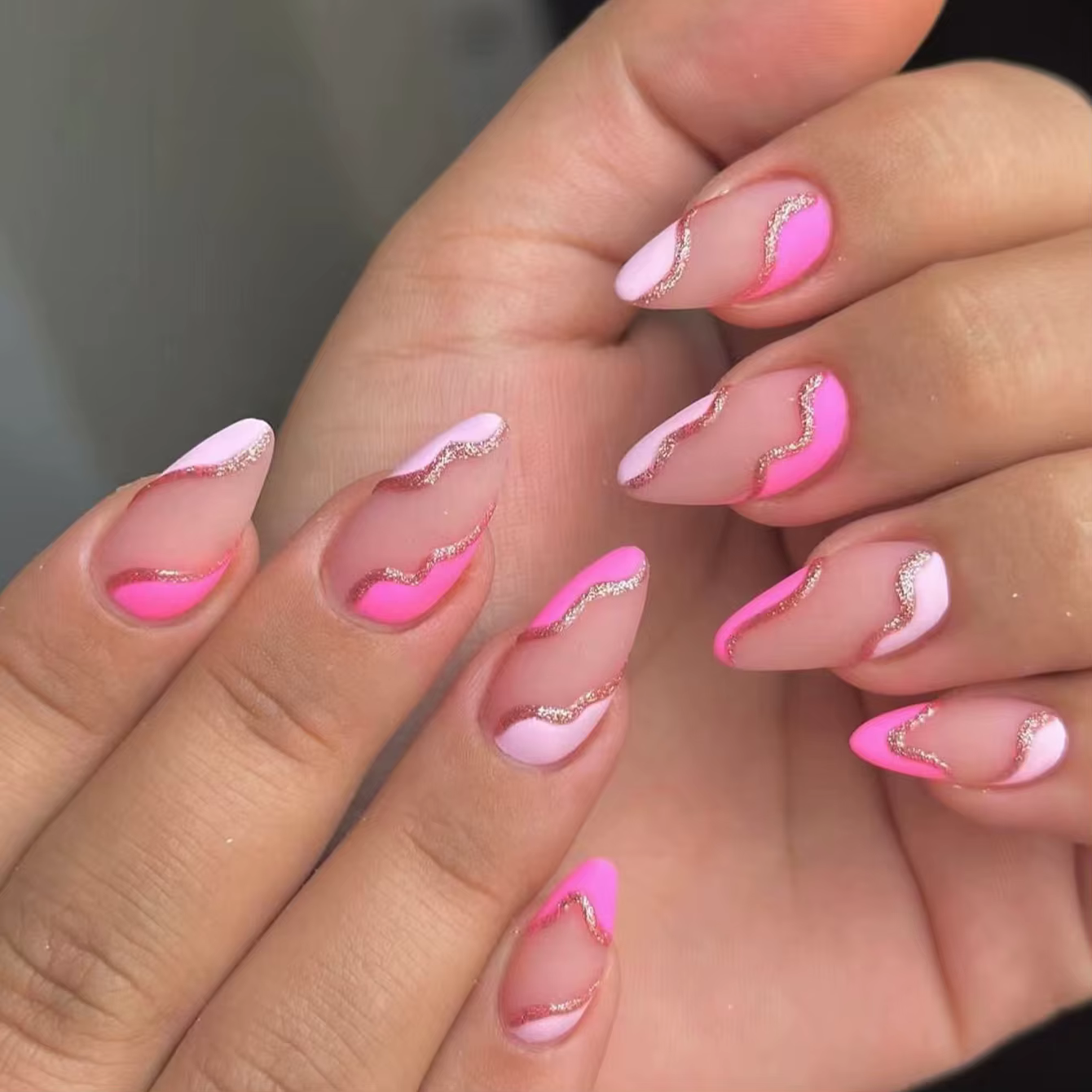 Faux ongles en amande, 24 pièces, améliorent instantané votre look, rose et blanc, déposés par des l