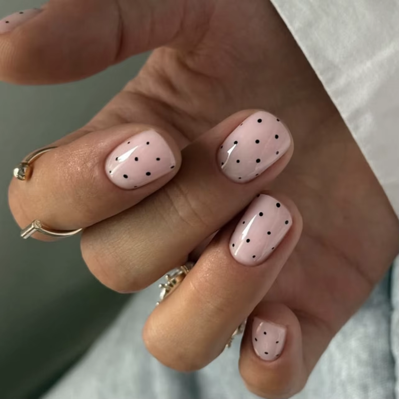 Faux ongles amande blancs rayés simples, style minimaliste, pour l'été, amovibles, prêts à poser