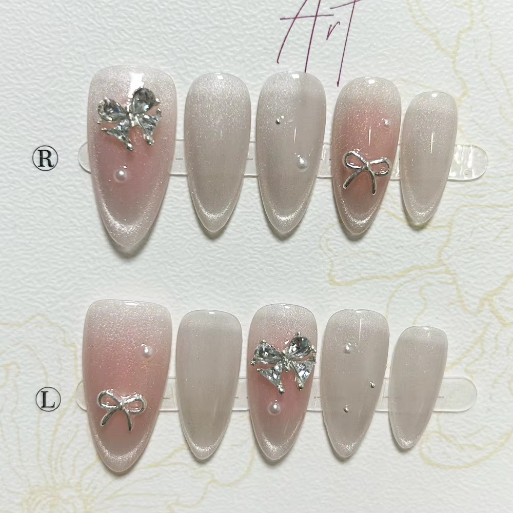 Mignon rose Blush amande fait à la main presse sur les ongles doux doux doux fille faux ongles 3D ar