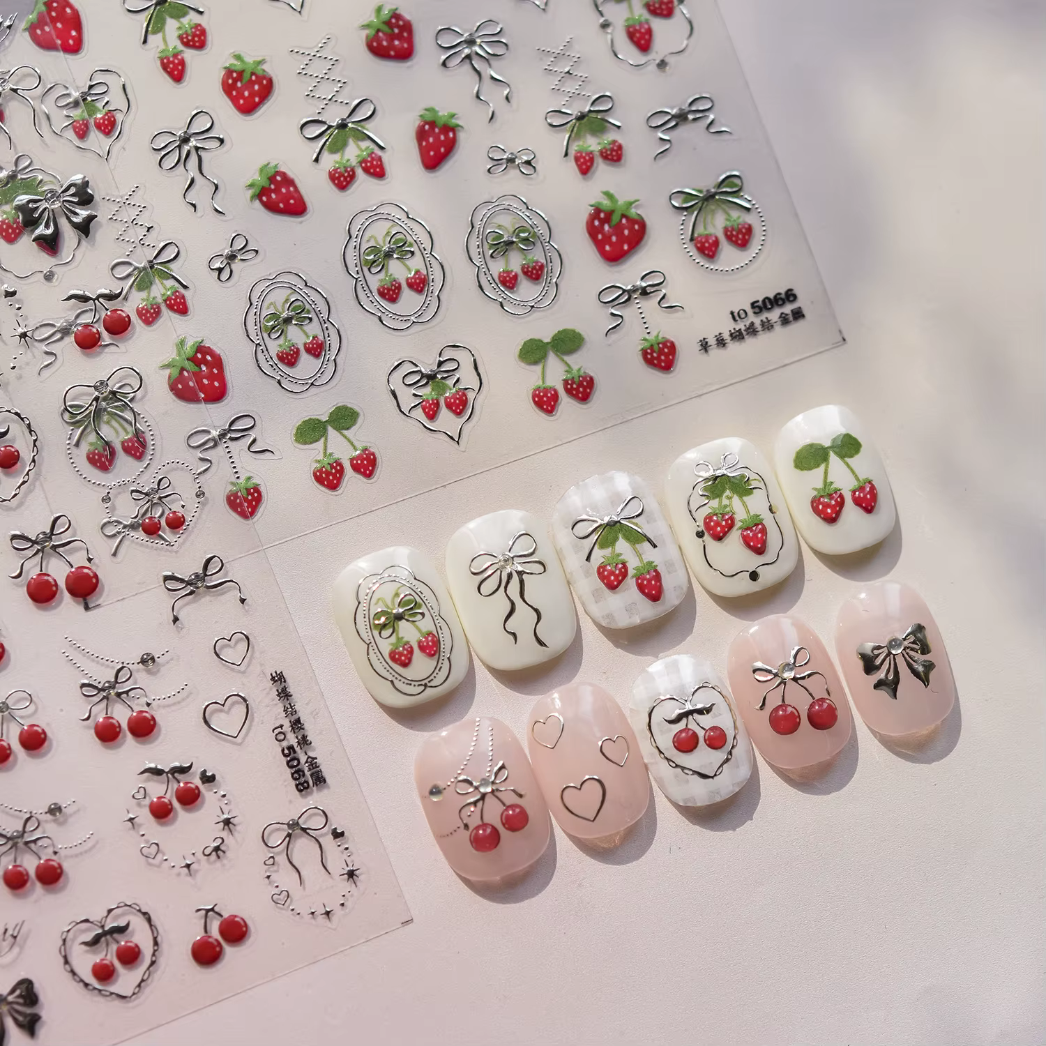Autocollants pour ongles en métal, arc de fraise douce 5D, or, argent, fraise, cerise, décalcomanies