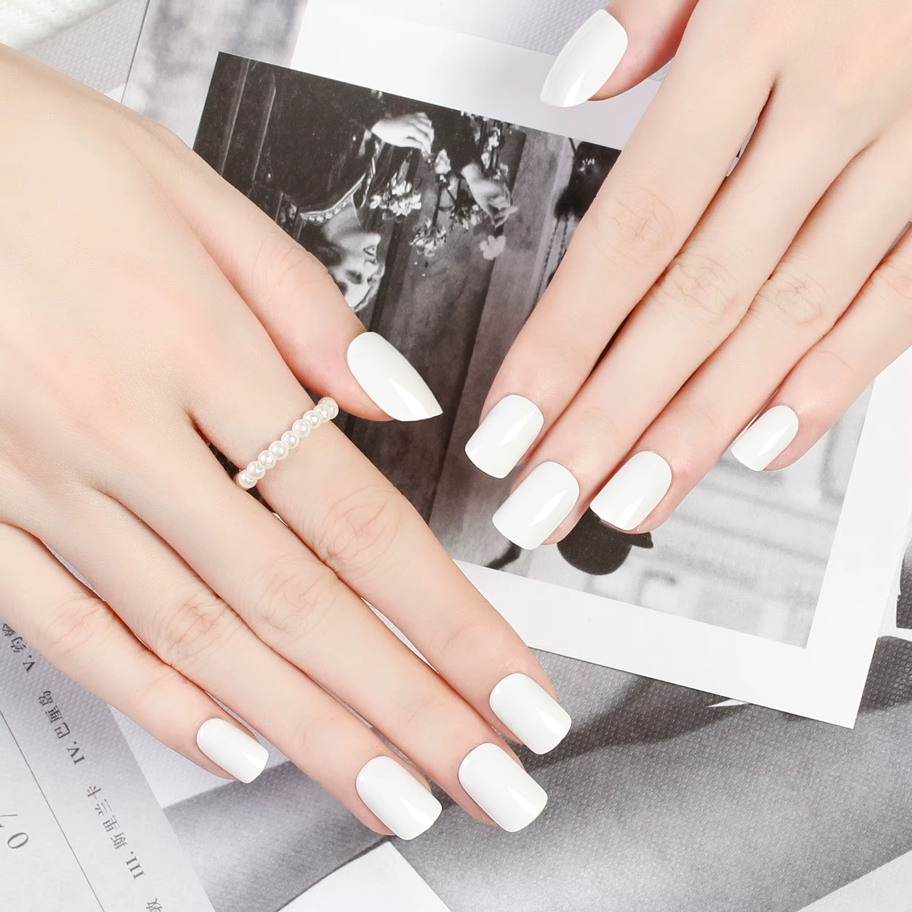 Ensemble de faux ongles courts à pression complète, 24 pièces, à coller sur les ongles, de haute qua