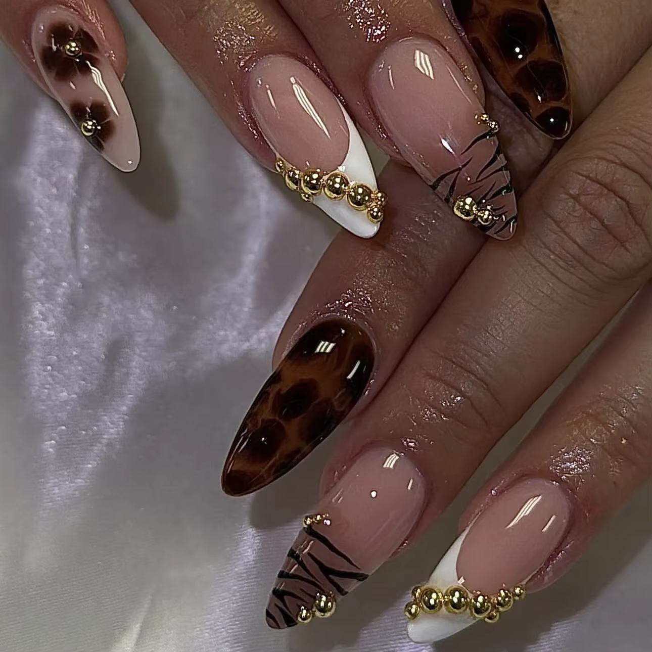 10 pièces automne hiver court amande faux ongles imprimé Animal presse sur ongles Floral strass faux