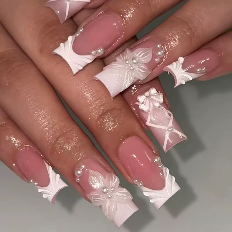 24 faux ongles nude roses avec nœuds 3D et fleurs, à presser, nouvelle collection 2026, style frança