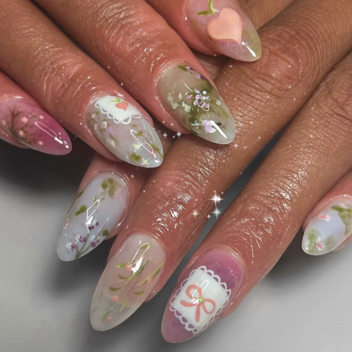 24 faux ongles en amande mi-longs avec motif à carreaux coloré, à presser, effet Dopamine, couvrance