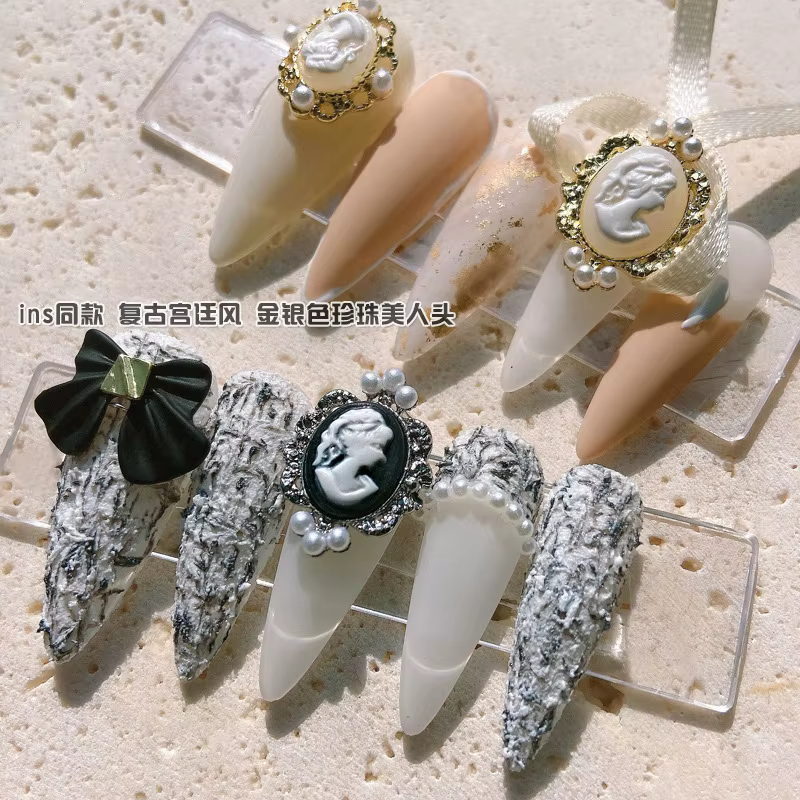 10 pièces rétro Baroque Gril Nail Art charme 3D gaufrage noir blanc fille tête décoration d'ongle or
