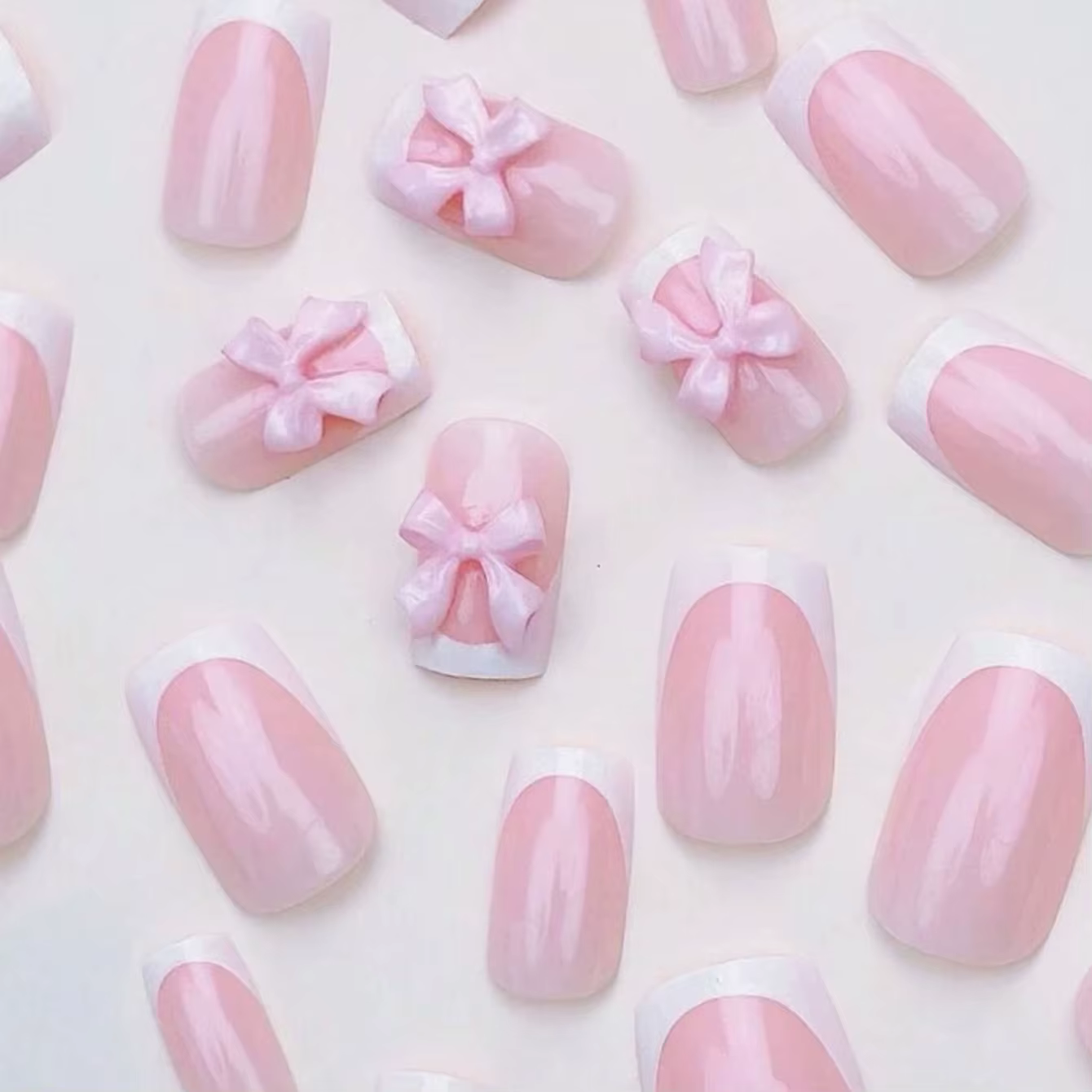 24 pièces 3D rose arc presse sur ongles courts carrés faux ongles blanc pointe française ballerine a