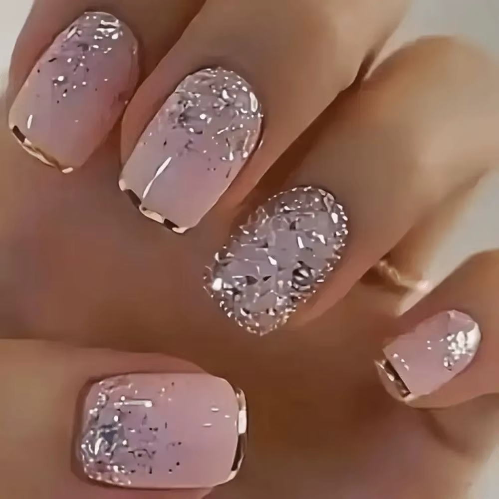 Faux ongles carrés moyens pour femmes et filles, blancs et roses, avec un design de cadre scintillan