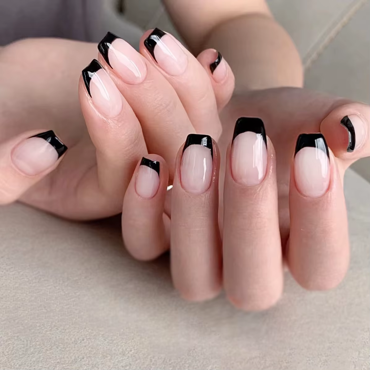 Faux ongles carrés courts à rayures colorées style French, chic et lumineux pour l'été, amovibles, p