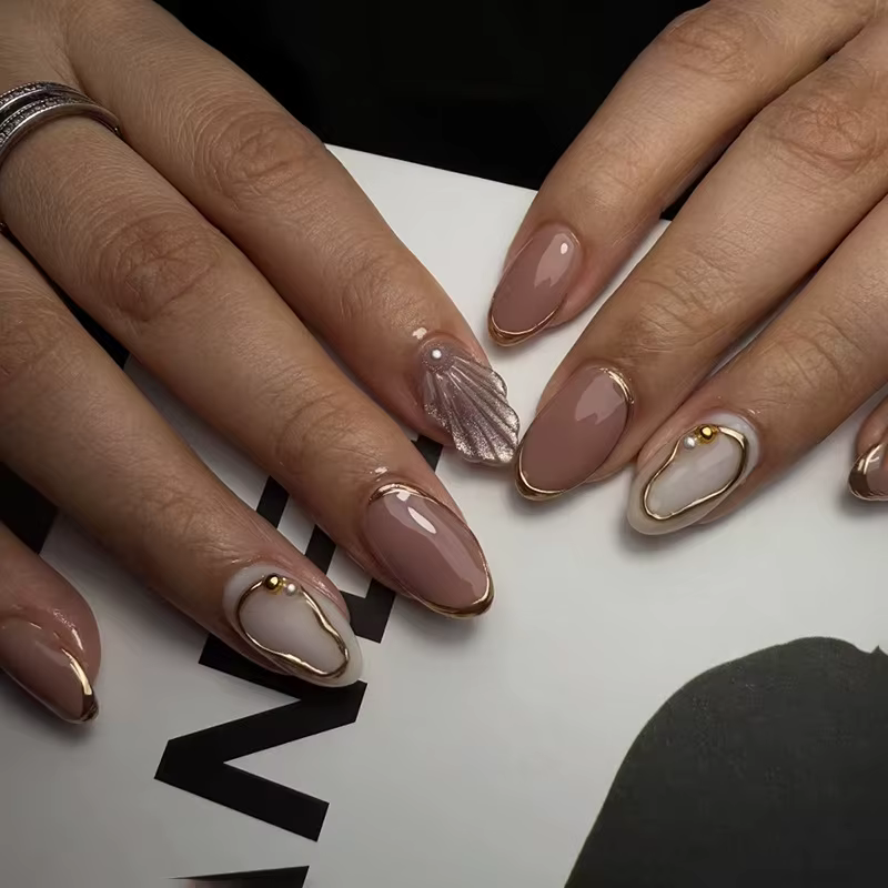 Faux ongles français à pression en forme d'amande, 24 pièces, bande de bordure dorée, couverture com
