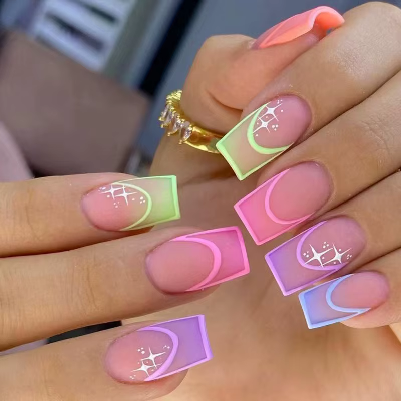 24 faux ongles français multicolores d'été, couleurs aléatoires, à presser, avec kit complet d'outil
