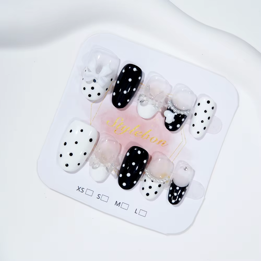 10 pièces presse à la main sur les ongles amande français à pois arc couverture complète ongles cons
