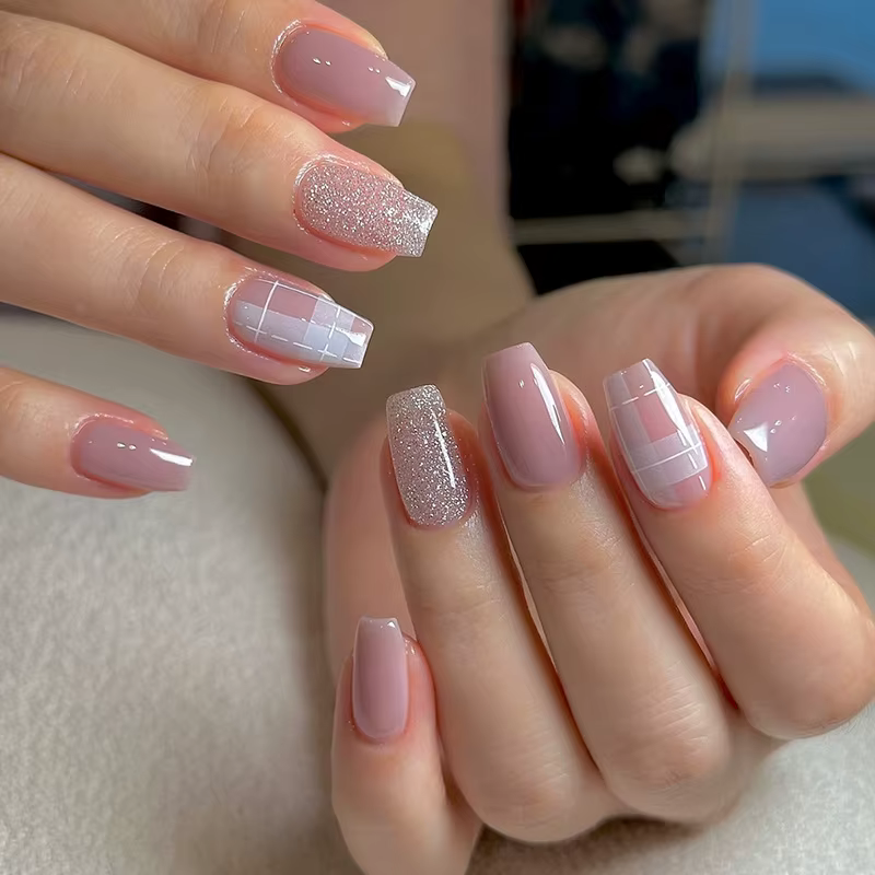 Faux ongles carrés courts en forme de cercueil, 24 pièces, avec colle, paillettes françaises, ensemb