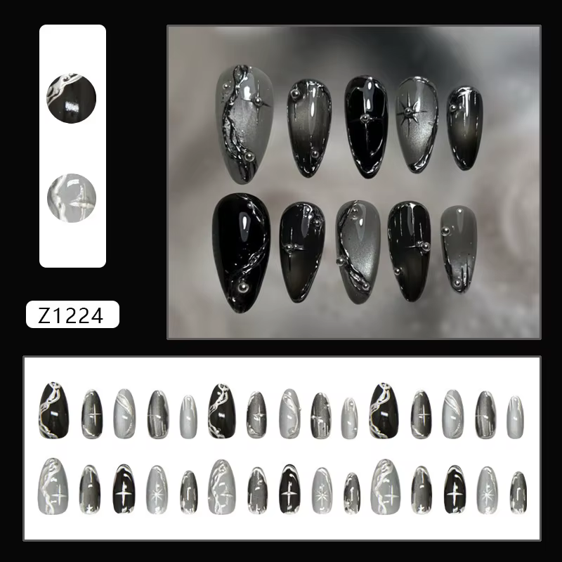 24 faux ongles noirs Y2K longs avec design tête d'amande, motif œil de chat et rayures argentées, mo
