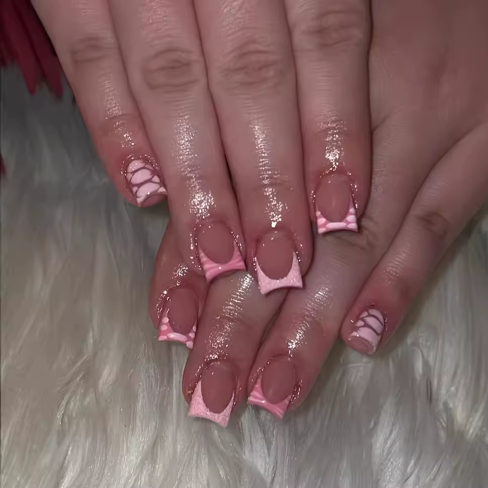 24 pièces français rose presse sur ongles court tête carrée faux ongles avec fleur strass conception