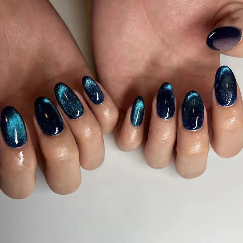 Faux ongles simples rouge vin avec colle, mi-longs, à pression en amande, à tête ronde, ovale, couve