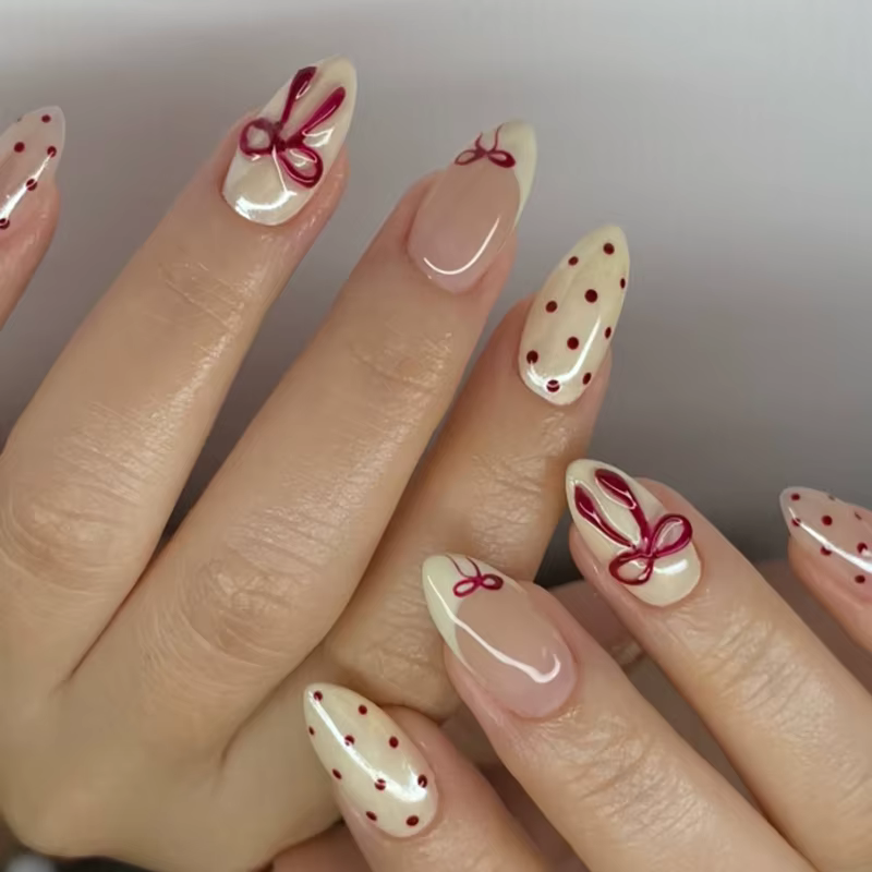 Patchs pour faux ongles, 24 pièces, pointes détachables avec nœuds papillon, amour, cœur, perle, Des