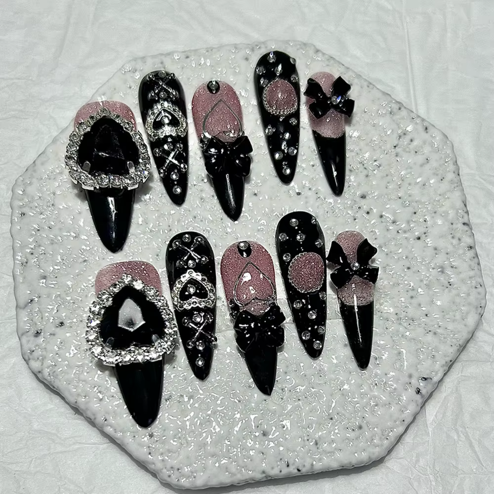 10 pièces Y2K Gyaru Kei noir rose longue pointe à la main presse sur les ongles Jirai arc amour diam