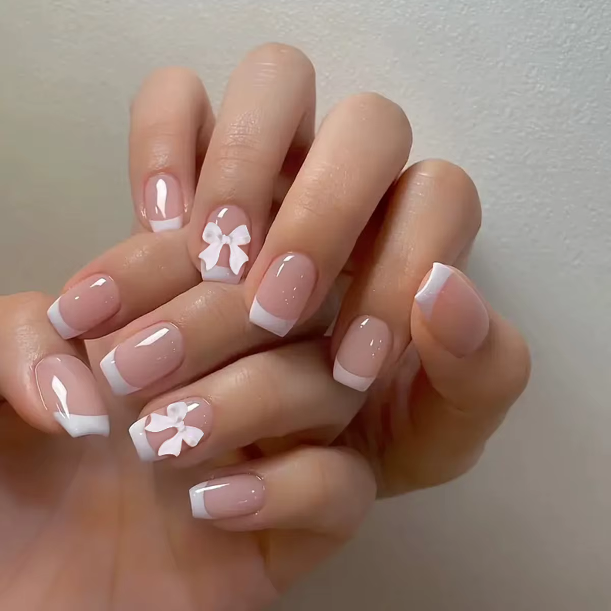 Faux ongles français à tête carrée courte, 24 pièces, strass, Design avec nœud floral, à pression, c
