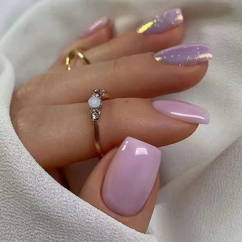 Faux ongles à paillettes Aurora N64.Short French souhaits on, faux ongles simples, couverture complè