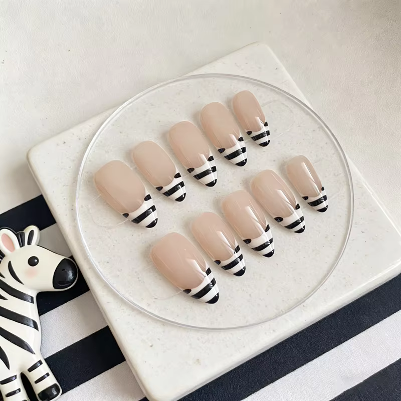 10 faux ongles à presser faits main, motif zèbre, manucure française, luxe chic, monochromes, forme 