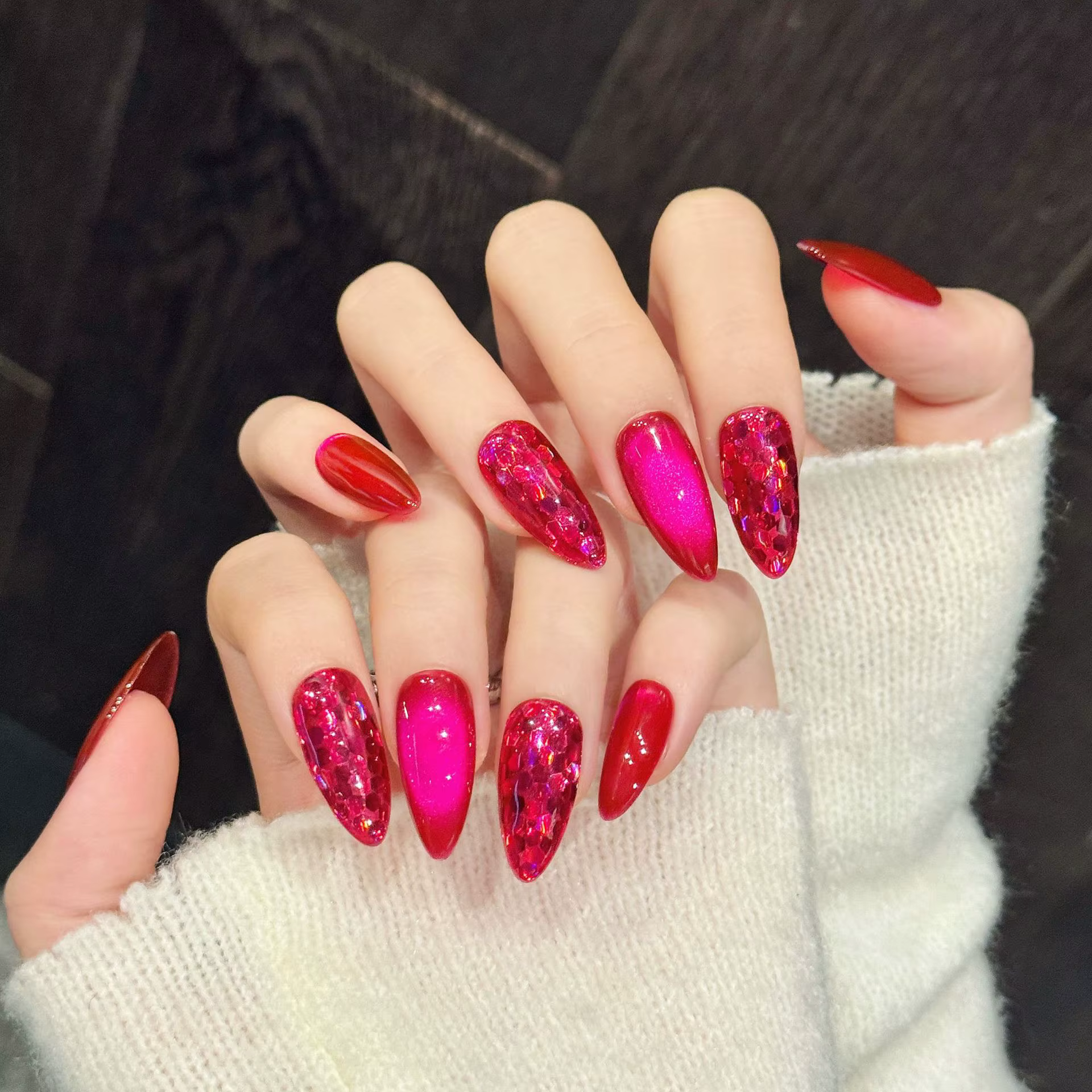 10 pièces Rose rouge oeil de chat presse sur ongles solide Pitaya couleur amande à la main faux ongl
