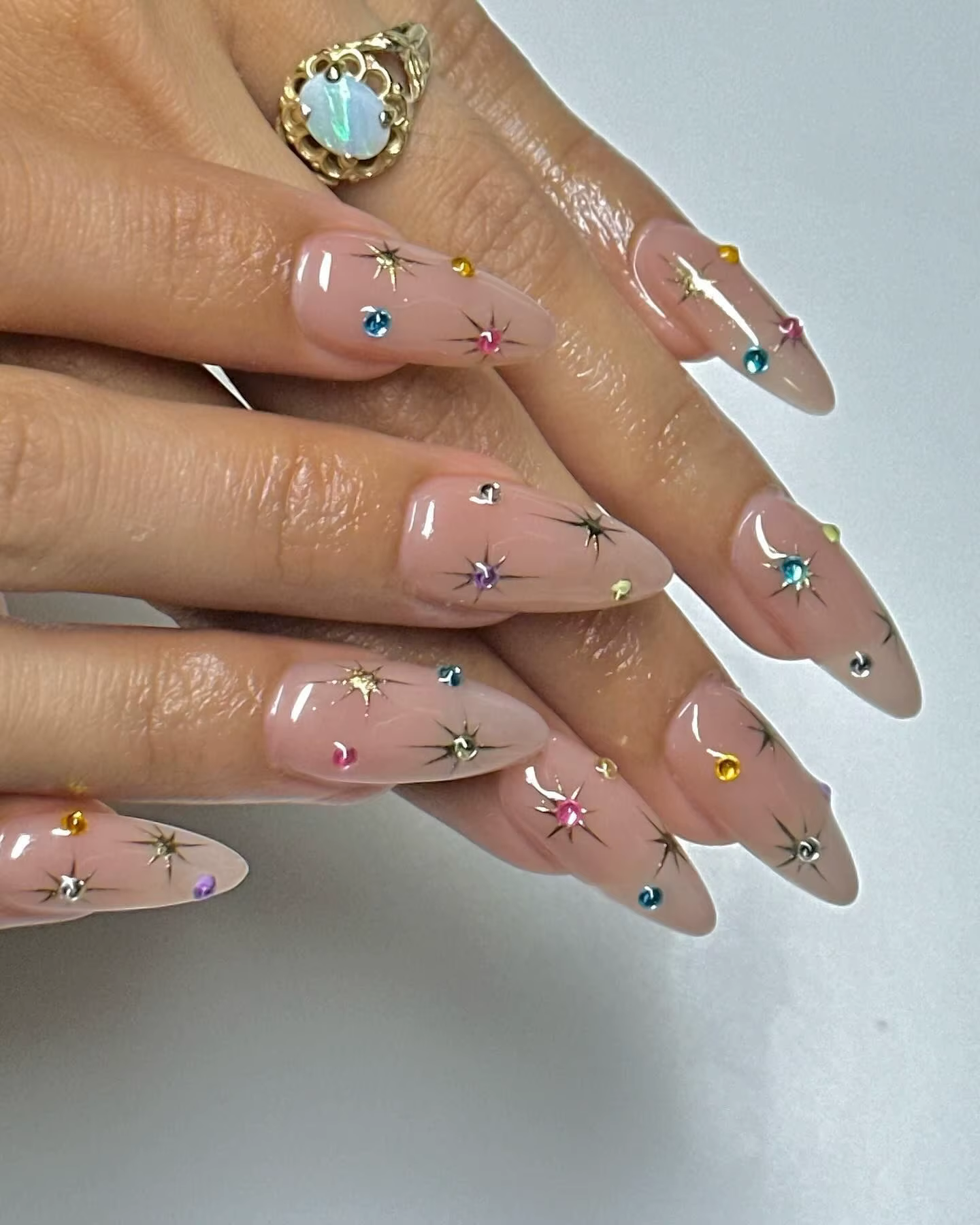 Faux ongles longs à porter, style européen tendance, motif floral français blanc, strass brillants, 