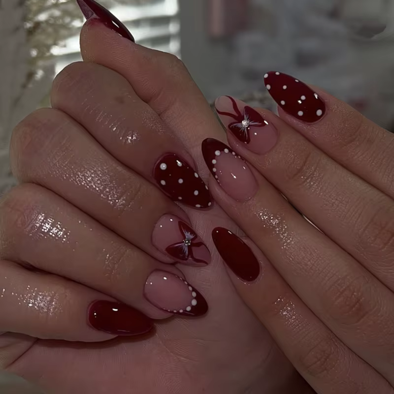 24 pièces rouge français court presse sur ongles doux Cool amande faux ongles nœud papillon perle am