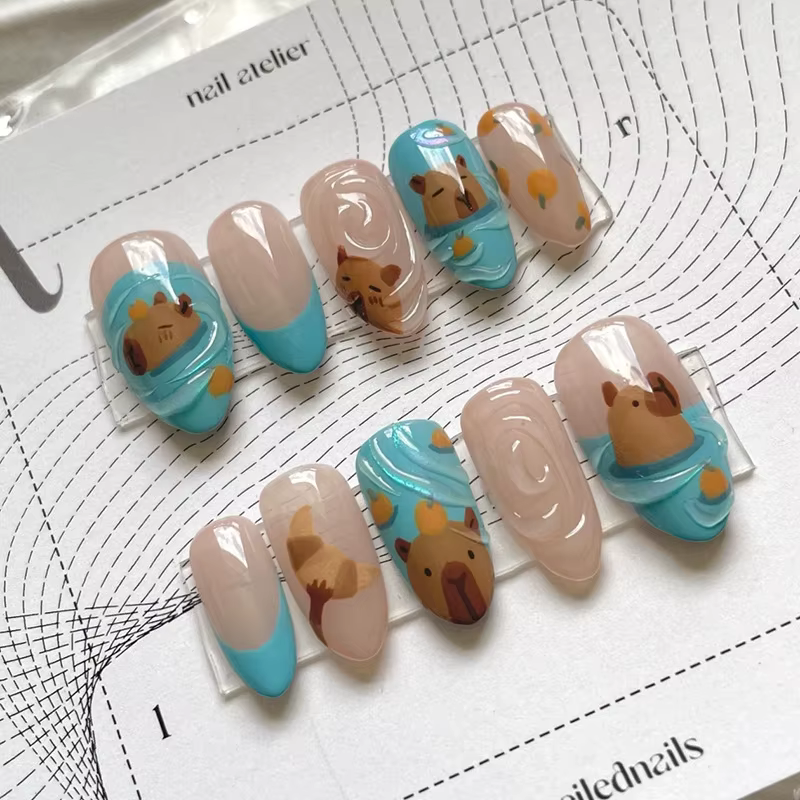 Faux ongles à tête ronde courte, 24 pièces, œil de chat bleu, pointes à pression avec colle gelée, m