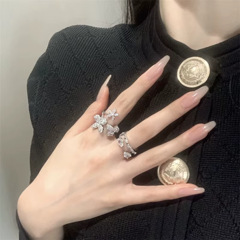 24 pièces/boîte 2022 nouveaux ongles artificiels avec colle blanc laiteux rose dégradés longue Balle